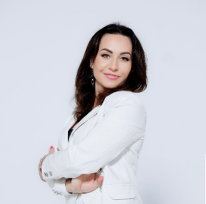 Wiktoria Puchała — prowadzi webinar